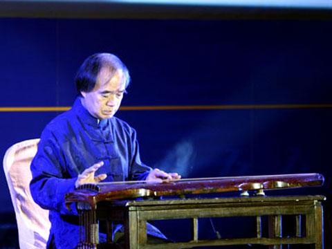 莱芜市李祥霆 古琴曲《春风又绿江南岸》